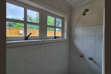 Casa para alugar com 200m², 3 quartos e 8 vagasBanheiro 