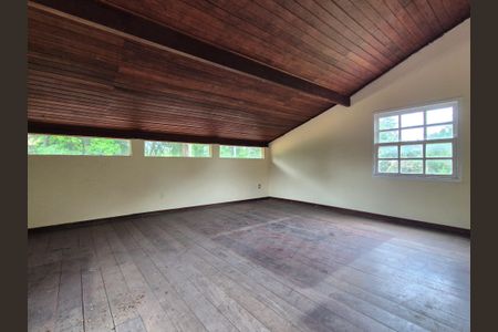 Casa para alugar com 200m², 3 quartos e 8 vagasMezanino 