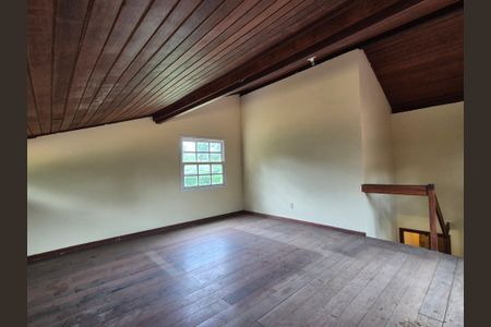 Casa para alugar com 200m², 3 quartos e 8 vagasMezanino 