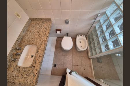 Casa para alugar com 200m², 3 quartos e 8 vagasBanheiro suite 