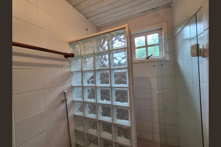 Casa para alugar com 200m², 3 quartos e 8 vagasBanheiro suite 