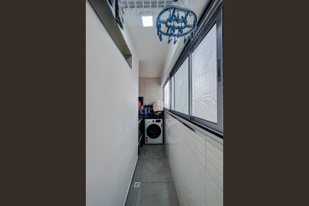 Apartamento à venda com 77m², 3 quartos e 1 vagaÁrea de Serviço