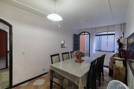 Casa à venda com 204m², 3 quartos e 2 vagasSala de Jantar