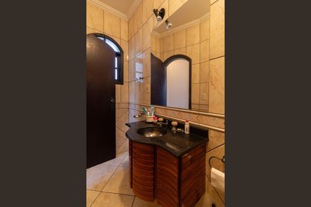 Casa à venda com 204m², 3 quartos e 2 vagasBanheiro