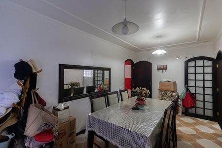 Casa à venda com 204m², 3 quartos e 2 vagasSala de Jantar