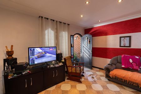 Casa à venda com 3 quartos, 204m² em Jardim Belem, São Paulo