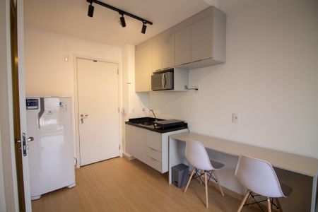 Cozinha de kitnet/studio para alugar com 1 quarto, 32m² em Santo Amaro, São Paulo