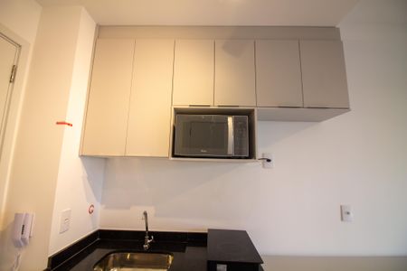 Cozinha de kitnet/studio para alugar com 1 quarto, 32m² em Santo Amaro, São Paulo