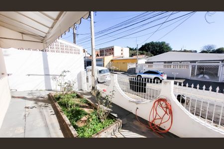 Casa à venda com 103m², 3 quartos e 1 vaga Casa à venda com 103m², 3 quartos e 1 vagaÁrea da frente