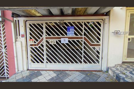 Casa à venda com 117m², 2 quartos e 1 vagaFachada