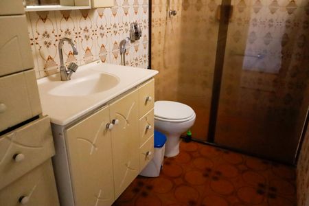 Casa à venda com 117m², 2 quartos e 1 vagaBanheiro