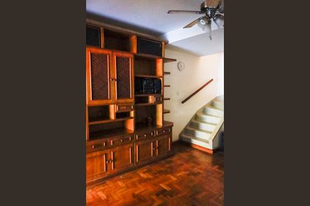 Casa à venda com 117m², 2 quartos e 1 vagaSala