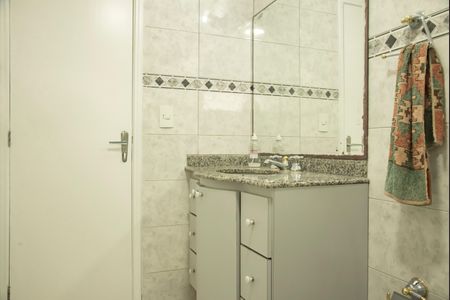 Apartamento à venda com 73m², 2 quartos e 2 vagasBanheiro
