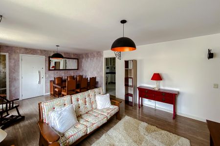 Apartamento para alugar com 110m², 3 quartos e 1 vaga Apartamento para alugar com 110m², 3 quartos e 1 vagaSala