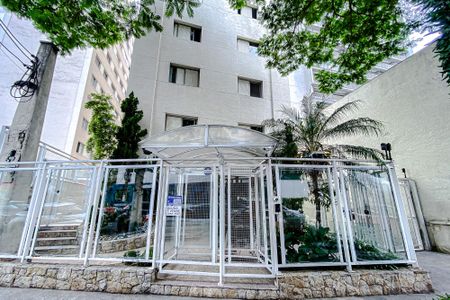 Apartamento para alugar com 110m², 3 quartos e 1 vaga Apartamento para alugar com 110m², 3 quartos e 1 vagaFachada - Plaquinha