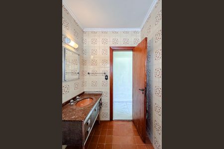 Casa à venda com 227m², 6 quartos e 2 vagasBanheiro da Suíte