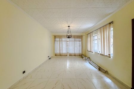 Casa à venda com 227m², 6 quartos e 2 vagasSala
