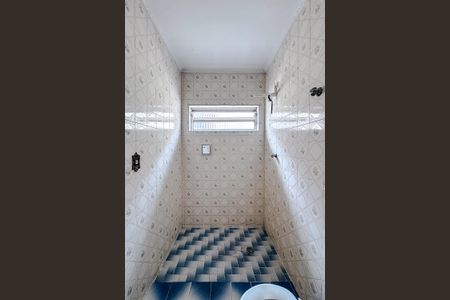 Casa à venda com 227m², 6 quartos e 2 vagasBanheiro da Suíte 2