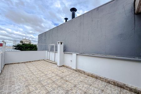 Casa à venda com 227m², 6 quartos e 2 vagasVaranda da Suíte 3