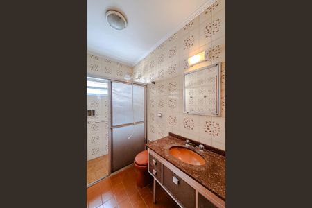 Casa à venda com 227m², 6 quartos e 2 vagasBanheiro da Suíte