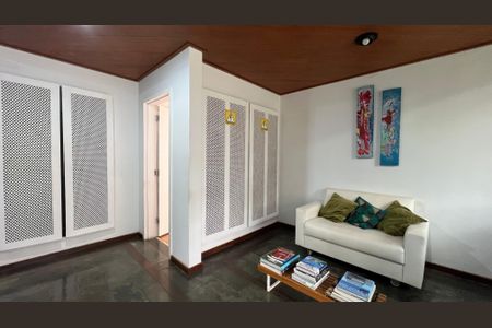 Apartamento à venda com 47m², 1 quarto e 1 vagaHall de entrada