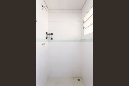 Apartamento para alugar com 34m², 1 quarto e sem vagaBanheiro 