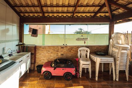 Apartamento à venda com 114m², 3 quartos e 1 vagaÁrea de Serviço