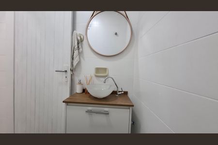 Casa à venda com 194m², 4 quartos e 2 vagas Casa à venda com 194m², 4 quartos e 2 vagasBanheiro 5