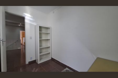 Casa à venda com 194m², 4 quartos e 2 vagas Casa à venda com 194m², 4 quartos e 2 vagasQuarto 2 suíte
