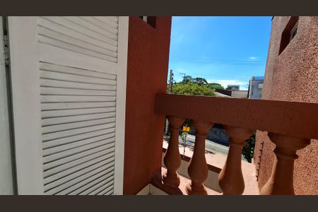 Casa à venda com 194m², 4 quartos e 2 vagas Casa à venda com 194m², 4 quartos e 2 vagasVaranda Quarto 3 suíte