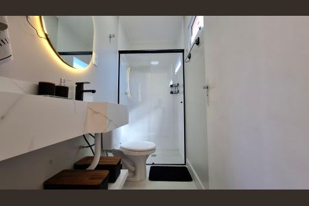 Casa à venda com 194m², 4 quartos e 2 vagas Casa à venda com 194m², 4 quartos e 2 vagasBanheiro Quarto 1 suíte