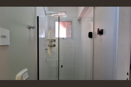 Casa à venda com 194m², 4 quartos e 2 vagas Casa à venda com 194m², 4 quartos e 2 vagasBanheiro Quarto 3 suíte