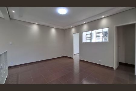 Casa à venda com 194m², 4 quartos e 2 vagas Casa à venda com 194m², 4 quartos e 2 vagasHall dos Quartos