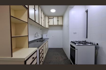 Casa à venda com 194m², 4 quartos e 2 vagas Casa à venda com 194m², 4 quartos e 2 vagasCozinha