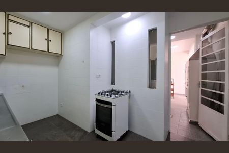 Casa à venda com 194m², 4 quartos e 2 vagas Casa à venda com 194m², 4 quartos e 2 vagasCozinha
