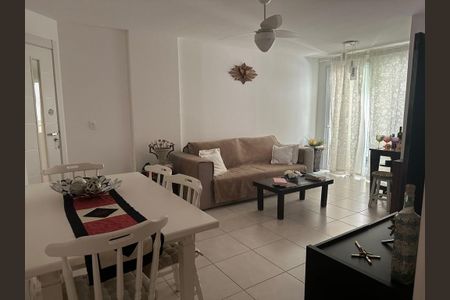 Apartamento à venda com 74m², 3 quartos e sem vaga