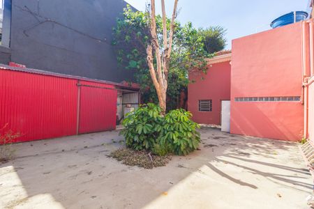 Casa à venda com 300m², 3 quartos e 4 vagasQuintal