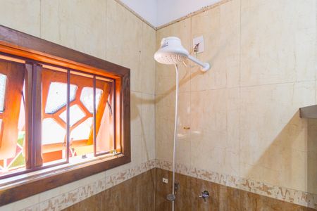 Casa à venda com 300m², 3 quartos e 4 vagasDetalhe - Banheiro