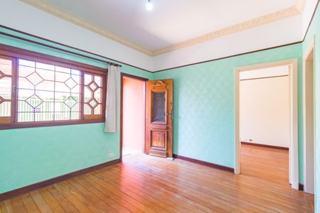 Casa à venda com 300m², 3 quartos e 4 vagasSala