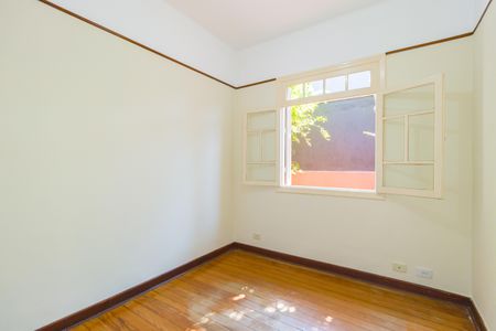 Casa à venda com 300m², 3 quartos e 4 vagasQuarto 2