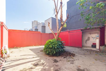 Casa à venda com 300m², 3 quartos e 4 vagasQuintal