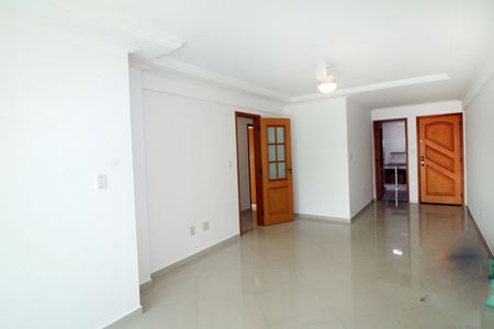Apartamento para alugar com 120m², 3 quartos e 2 vagasSala