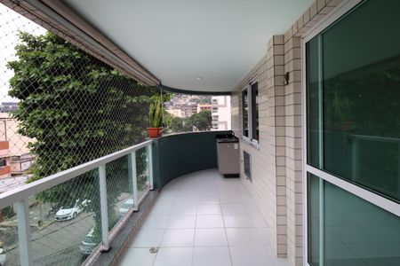 Apartamento para alugar com 120m², 3 quartos e 2 vagasVaranda