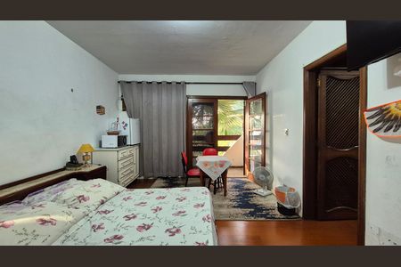Casa à venda com 352m², 4 quartos e 4 vagas Casa à venda com 352m², 4 quartos e 4 vagasSuíte 3
