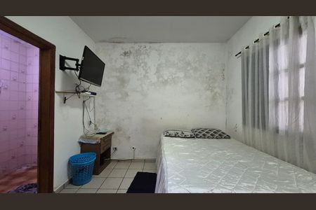 Casa à venda com 352m², 4 quartos e 4 vagas Casa à venda com 352m², 4 quartos e 4 vagasQuarto de serviço