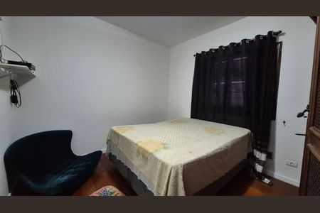 Casa à venda com 352m², 4 quartos e 4 vagas Casa à venda com 352m², 4 quartos e 4 vagasQuarto