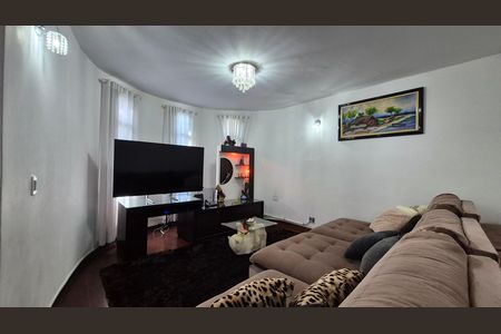 Casa à venda com 352m², 4 quartos e 4 vagas Casa à venda com 352m², 4 quartos e 4 vagasSala