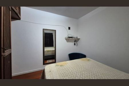 Casa à venda com 352m², 4 quartos e 4 vagas Casa à venda com 352m², 4 quartos e 4 vagasQuarto