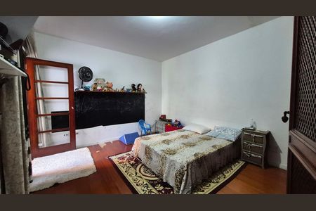 Casa à venda com 352m², 4 quartos e 4 vagas Casa à venda com 352m², 4 quartos e 4 vagasSuíte 2