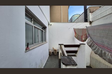 Casa à venda com 352m², 4 quartos e 4 vagas Casa à venda com 352m², 4 quartos e 4 vagasArea de serviço